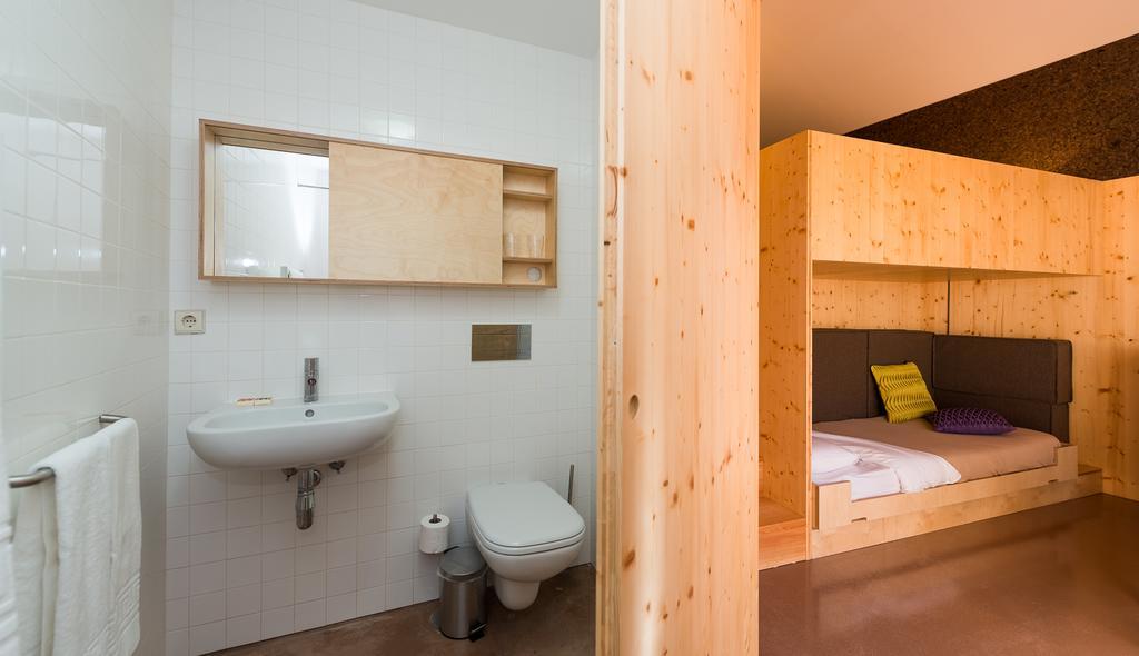Vale Do Ninho Nature Houses Ferraria de São João Habitación foto